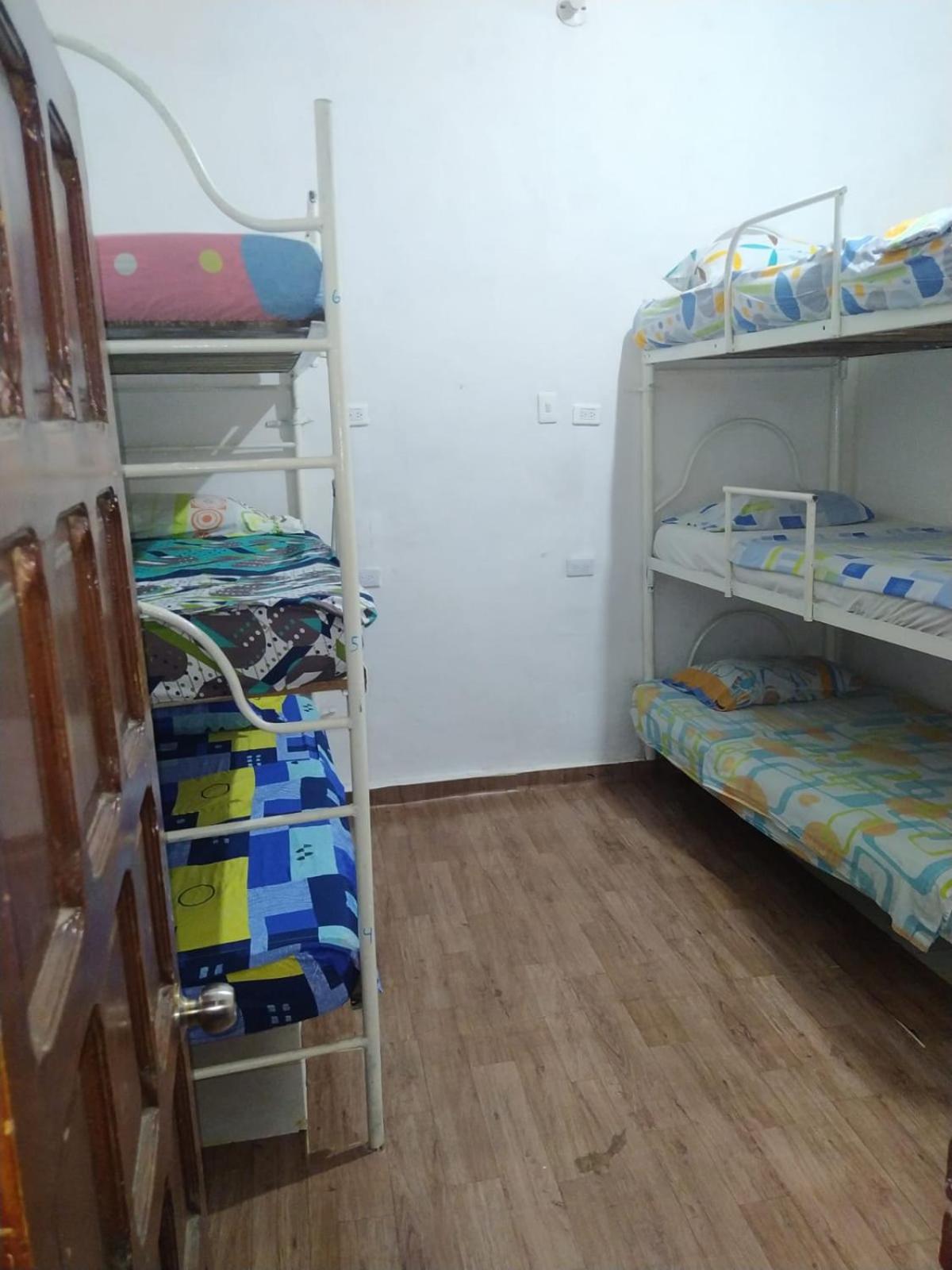 Hostal #10-33 Kartagena Zewnętrze zdjęcie